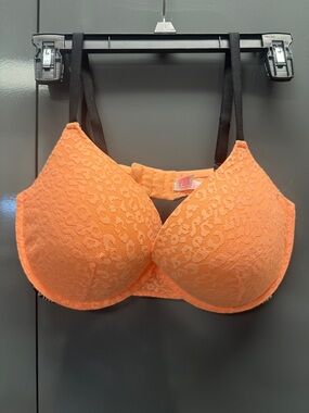 PINK Victoria's Secret Orange Lace T-Shirt Bra with Black Straps